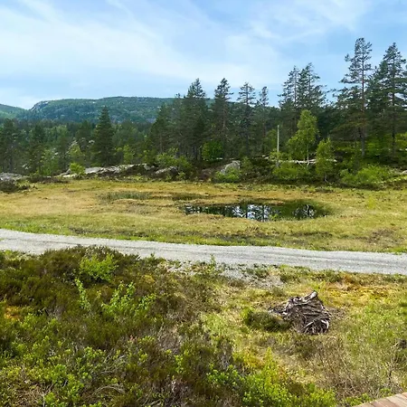 Feriehus In With House A Mountain View *